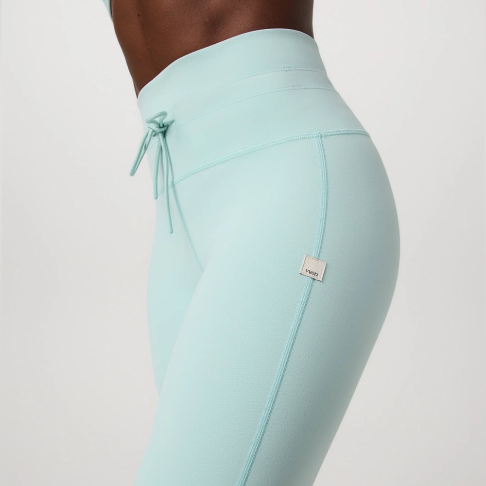 Vuori Spearmint Daily Leggings